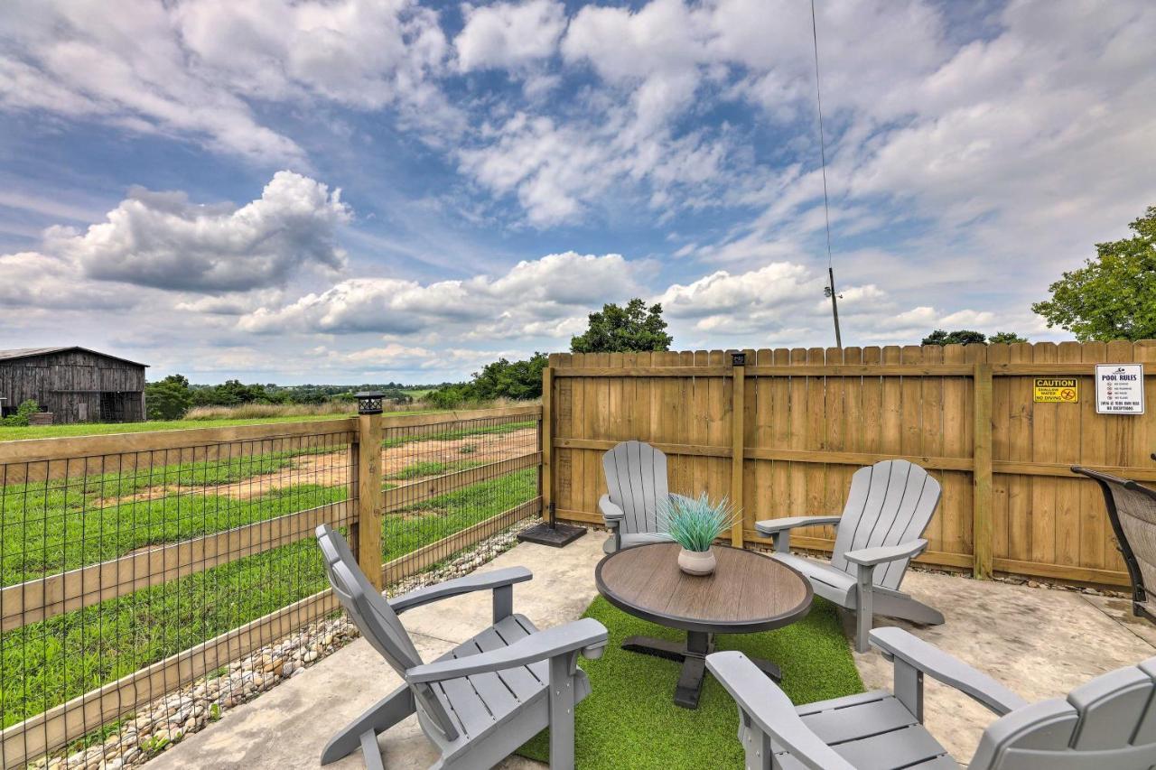 Chic Williamstown Retreat With Pool And Hot Tub! Villa Eksteriør billede